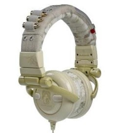 skullcandy-gi-headphones1.jpg