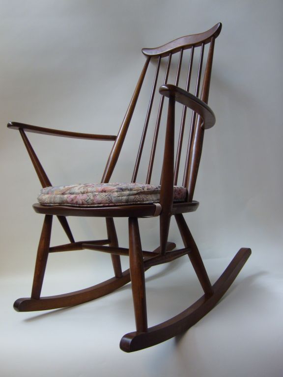 [ercol2a.JPG]