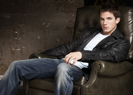 He is the best - Page 2 Matt+Lanter+picture+2