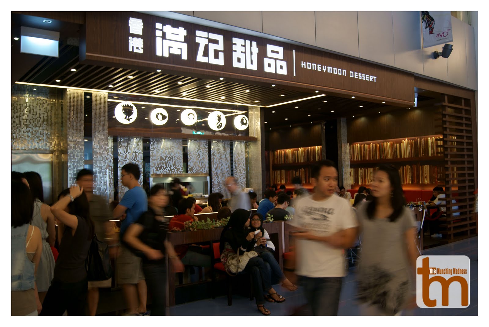 good food is worth the insanity* Honeymoon Desserts at VivoCity