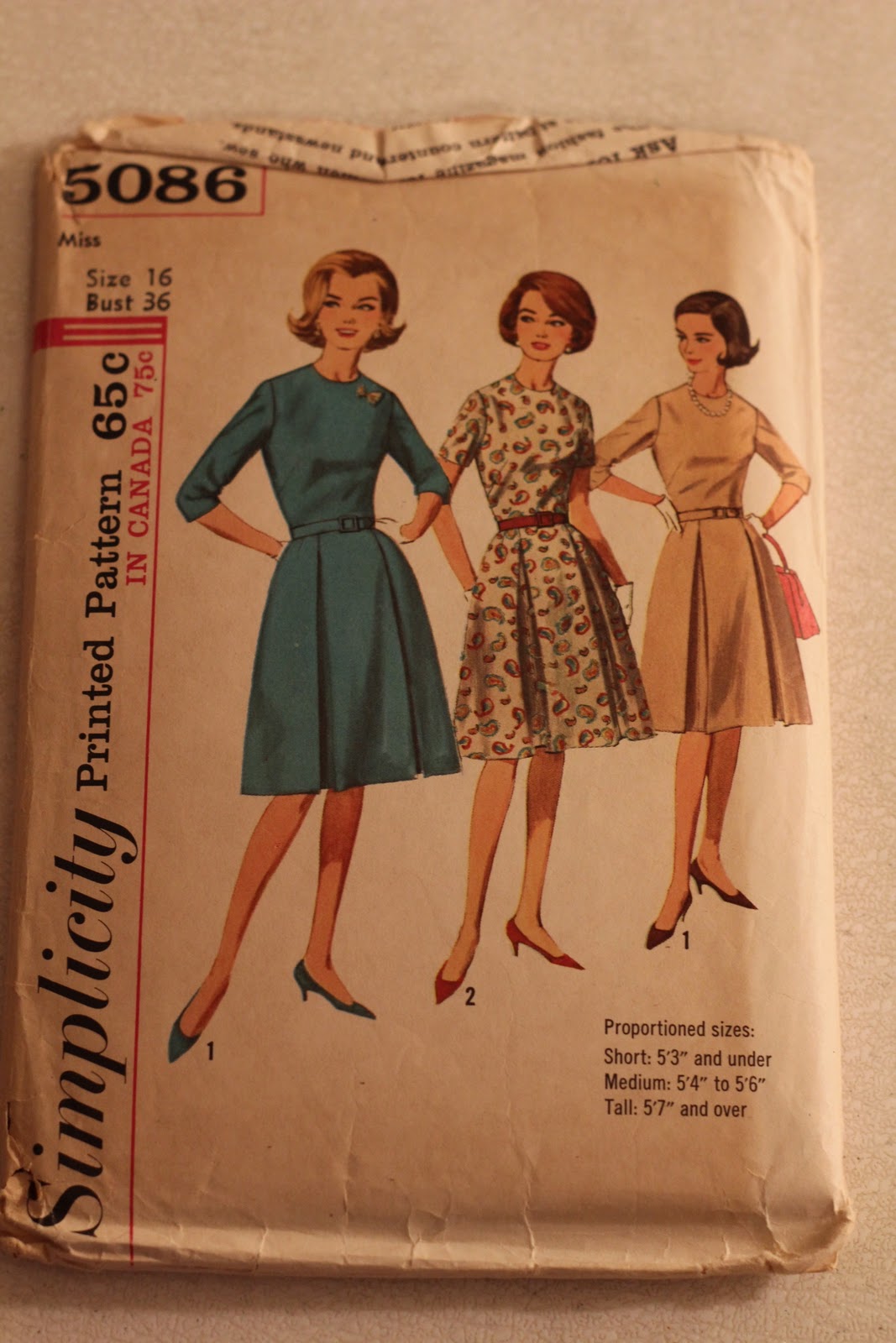 1966 pattern. Vintage Simplicity 6685 Misses' and Women's Suit