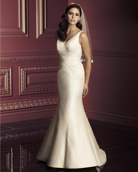  gown is a lightweight silk shantung trumpet silhouette by Paloma Blanca