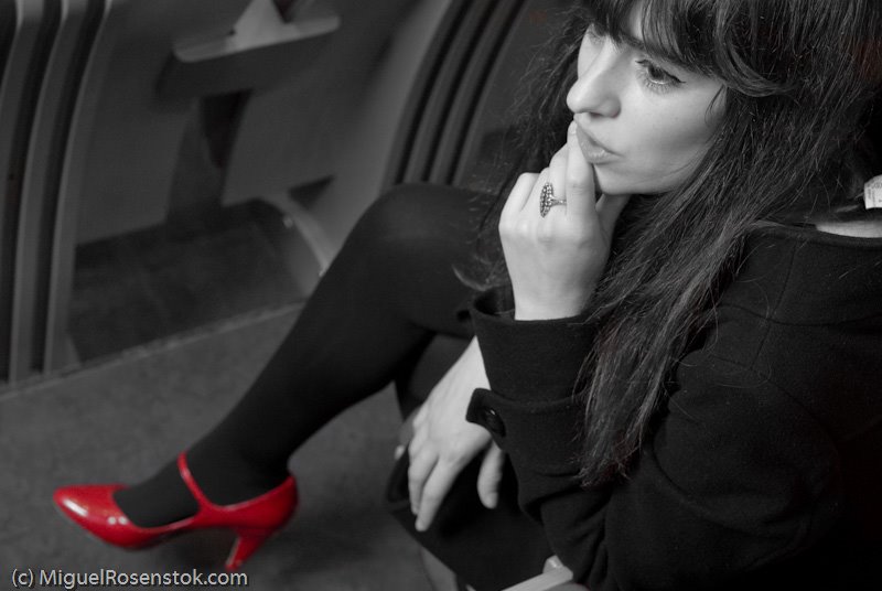 [Rita-Red-Shoes-041-20090308vila-real-2.jpg]