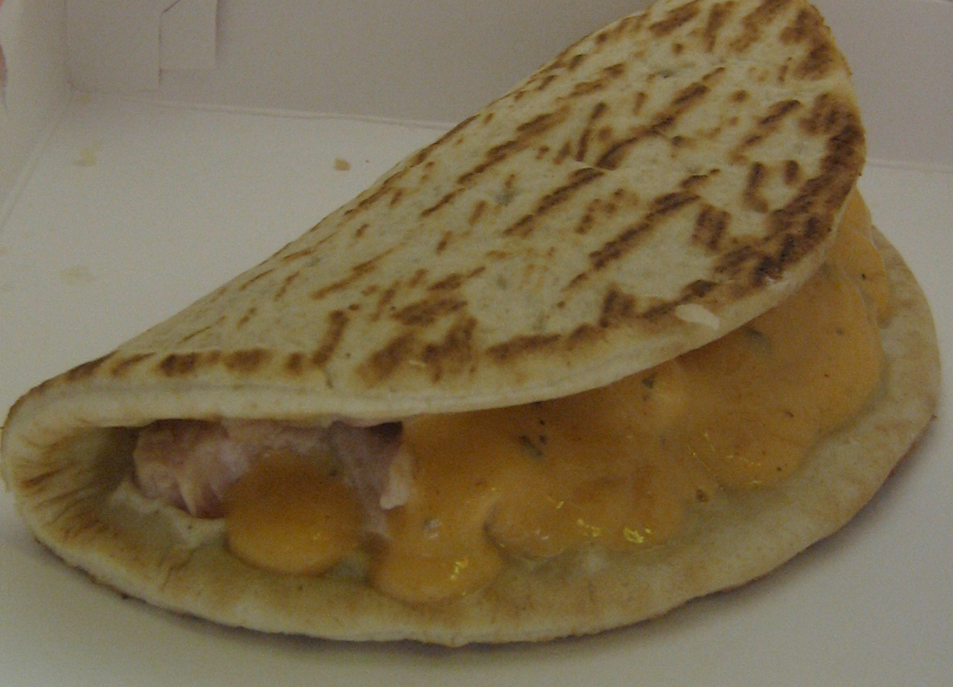 Cuisine Around the World Oscar Mayer Deli Creations Flatbread Sandwich BuffaloStyle Ranch Chicken