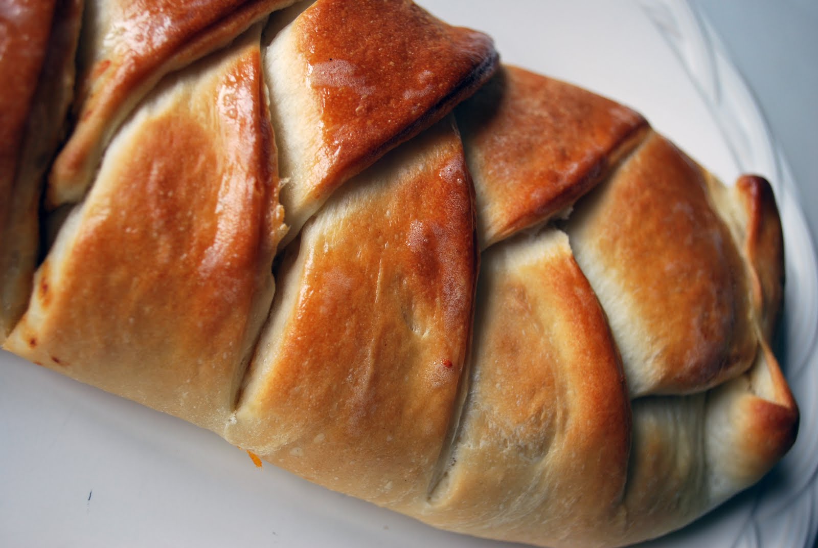 [Braided+BBQ+Chicken+Loaf+2.JPG]