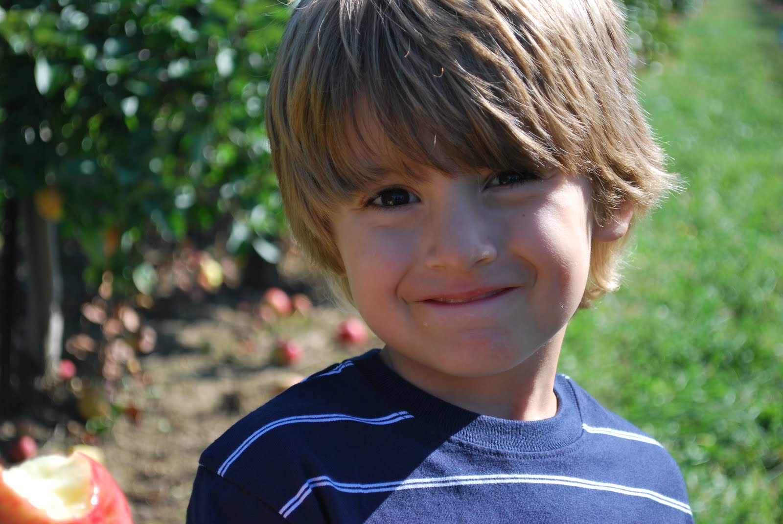 [Apple+Picking+Cole++1.JPG]