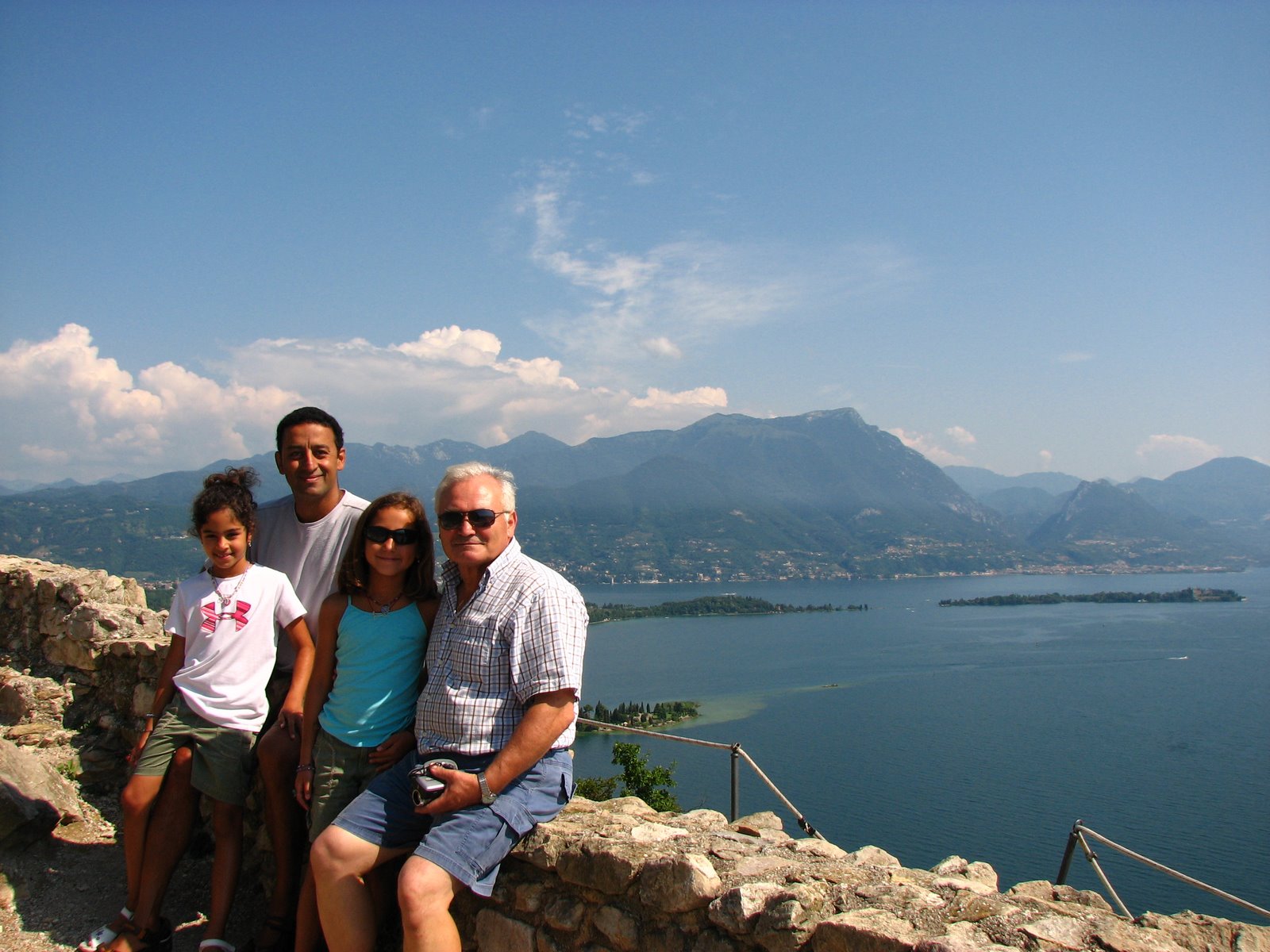 [IMG_2743.JPG]