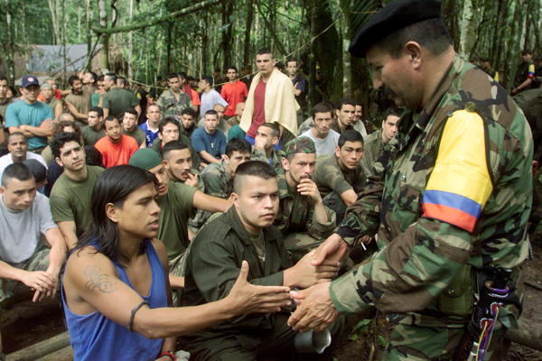 CHILENOS...LAS FARC SE LOS QULIO! cam ARAUCO MALLECO! Fr.jpg