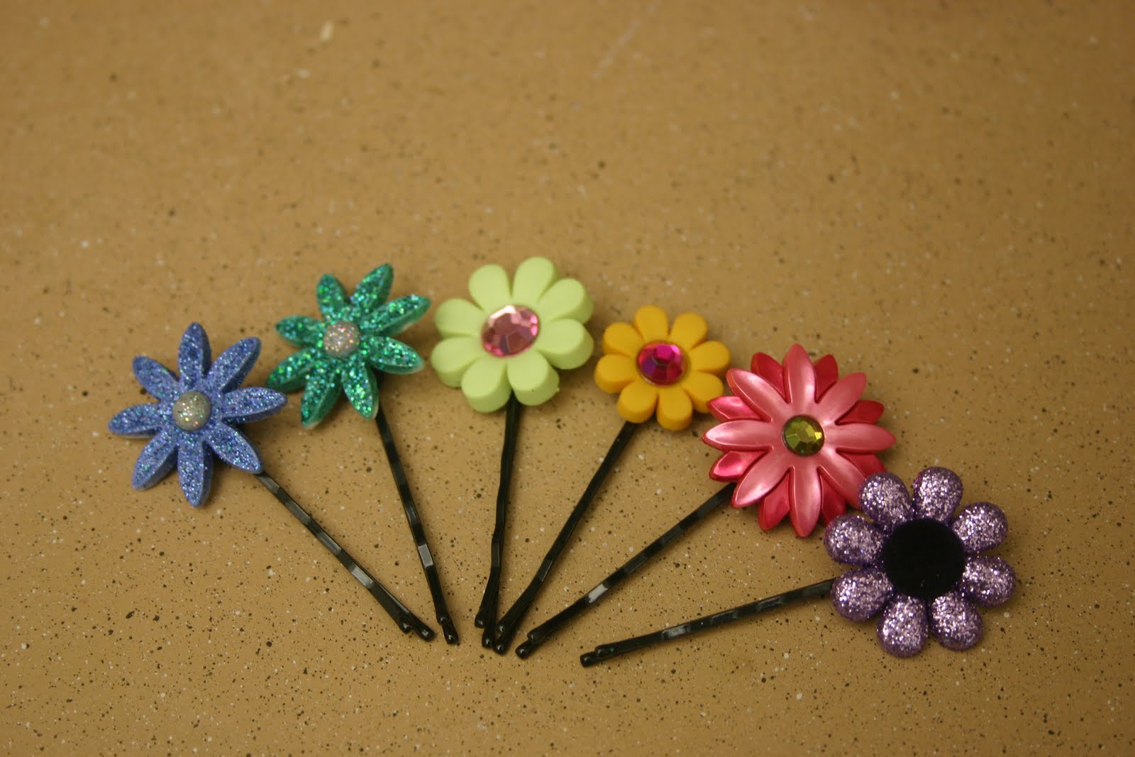Honeybee Vintage Fun Embellished Bobby Pins