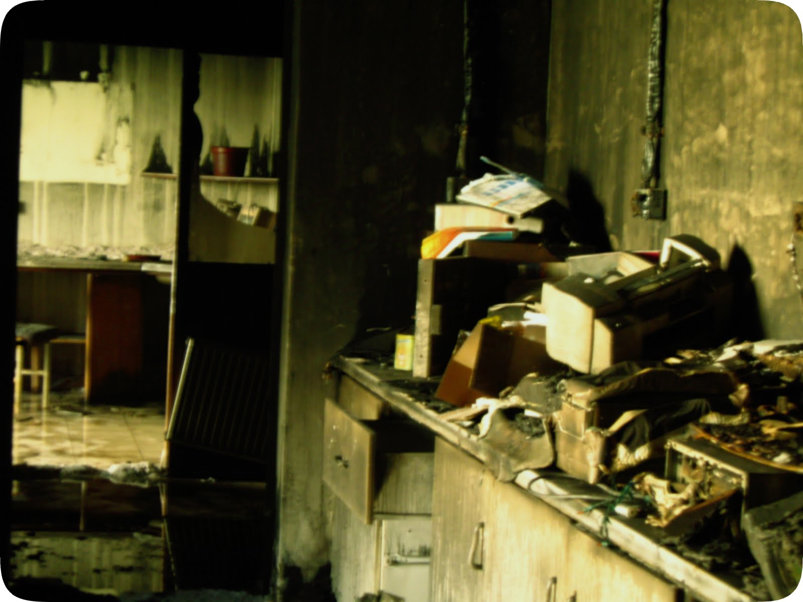http://4.bp.blogspot.com/_5qPTV-jsbSQ/TED1uhAvoXI/AAAAAAAAATY/NTTA55o2Weo/s1600/Tarkovsky.jpg