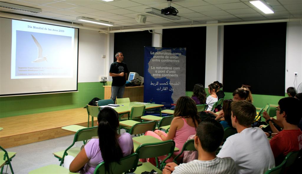 [Charla+001+2009-10-6+IES+Los+Alcázares+DMA+(Large).jpg]