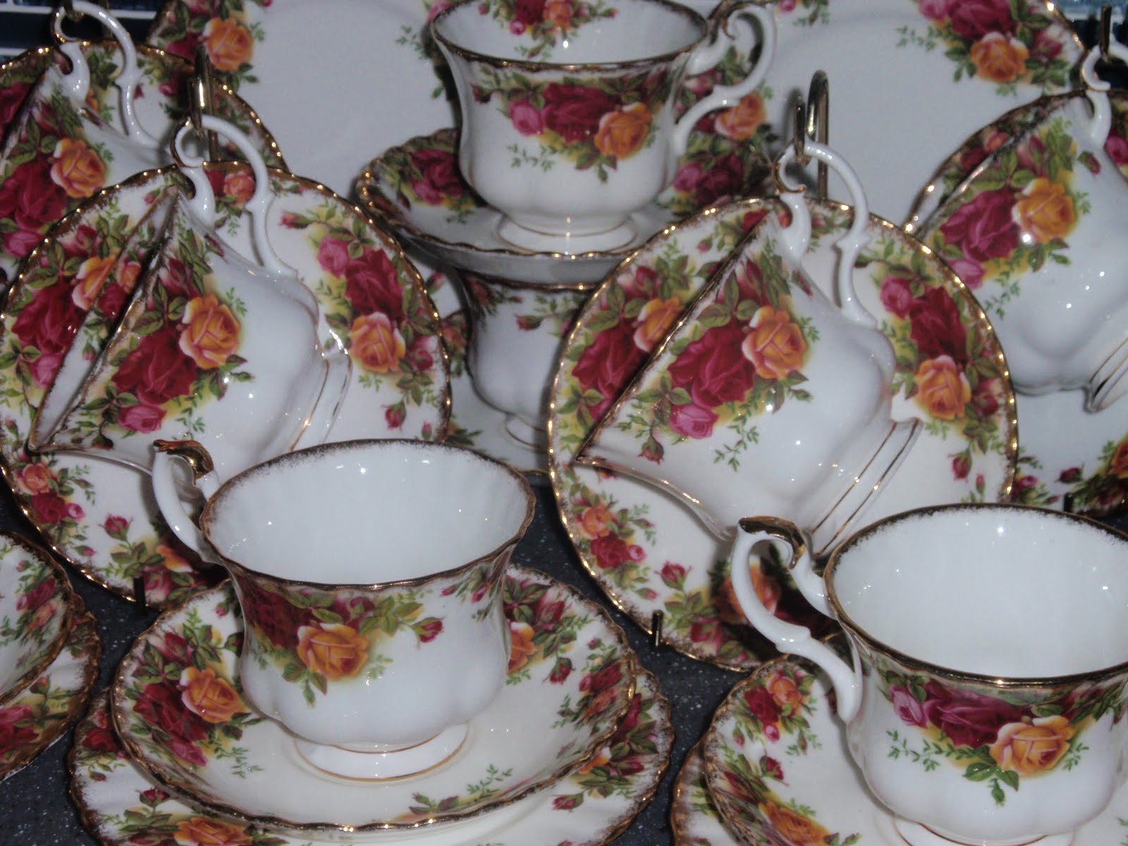 Lovely Treasures from English Garden Royal Albert Old Country Rose Tea Set