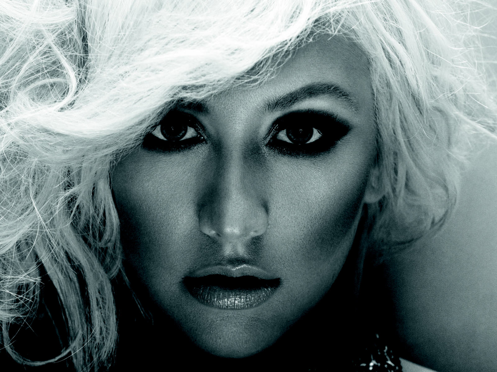 http://4.bp.blogspot.com/_5wt45Sgxoi8/TNLU8WfCh5I/AAAAAAAAD7E/TEQhdXzxaZw/s1600/christina_aguilera_wallpaper_2.jpg