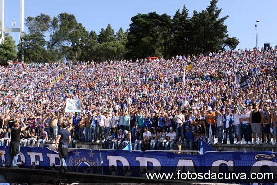 http://4.bp.blogspot.com/_5x_cmw1JUjQ/S_BrhYwYUAI/AAAAAAAAFvU/QgsS8pv8cjk/s1600/063516050.JPG