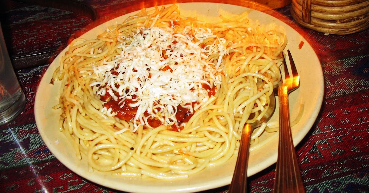 the living room spaghetti bolognese