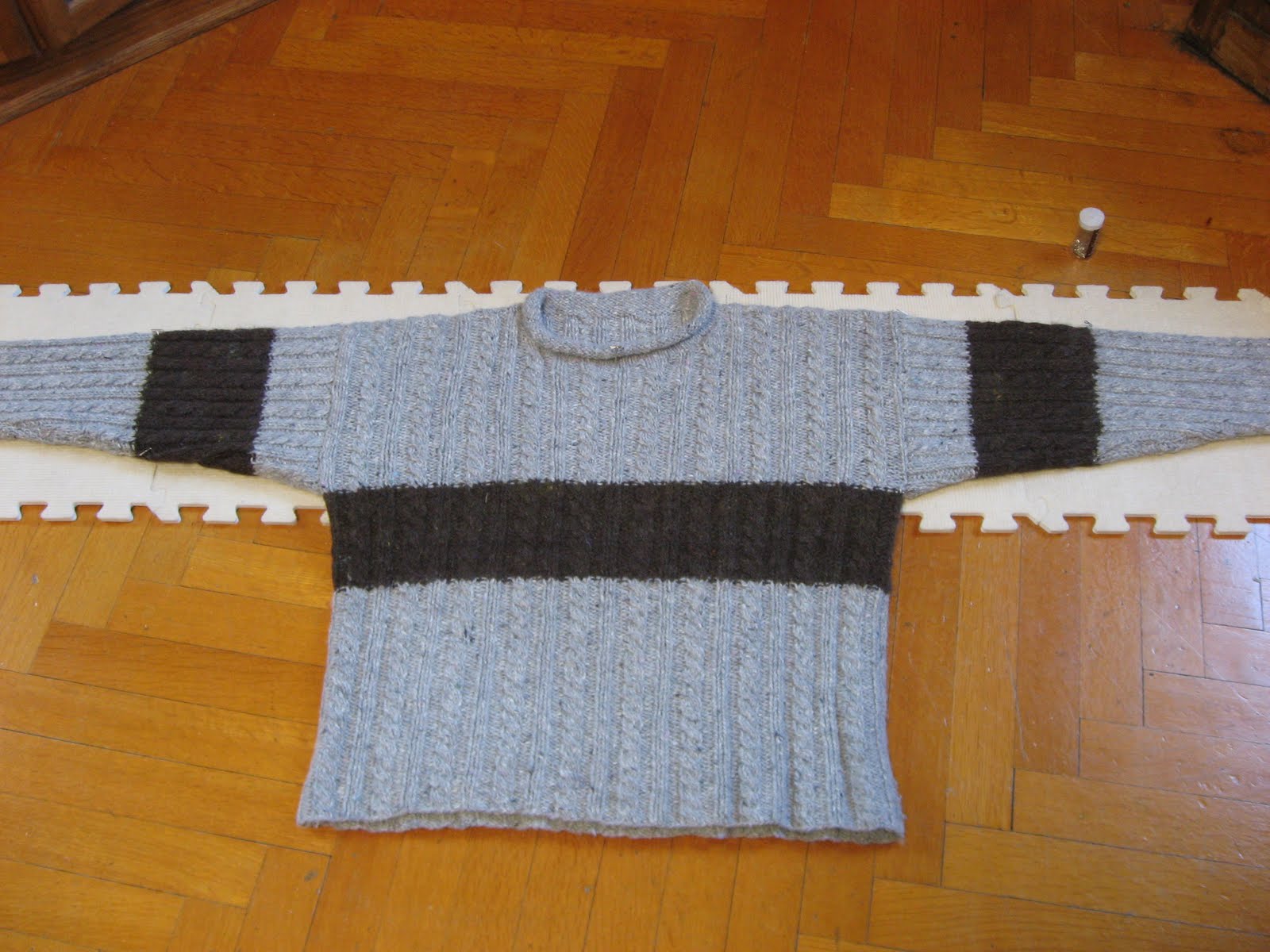 [David's+sweater+redo.JPG]