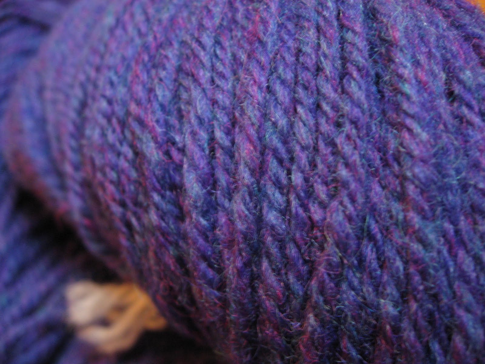 [Aran+yarn+close+up.JPG]