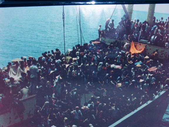 [tau-truong-xuan-tu-tau-dan-mach.jpg]