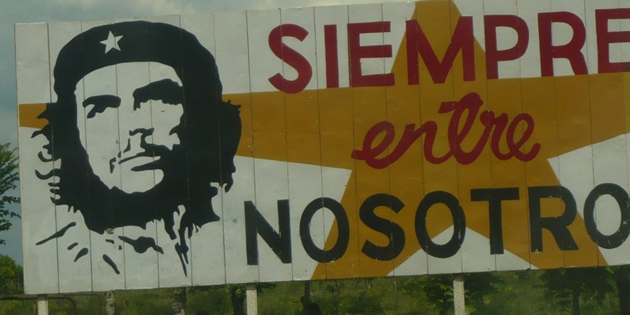 [cartel-publicitario-cuba-19.jpg]