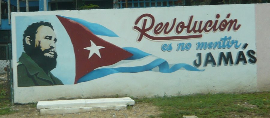 [cartel-publicitario-cuba-5.jpg]