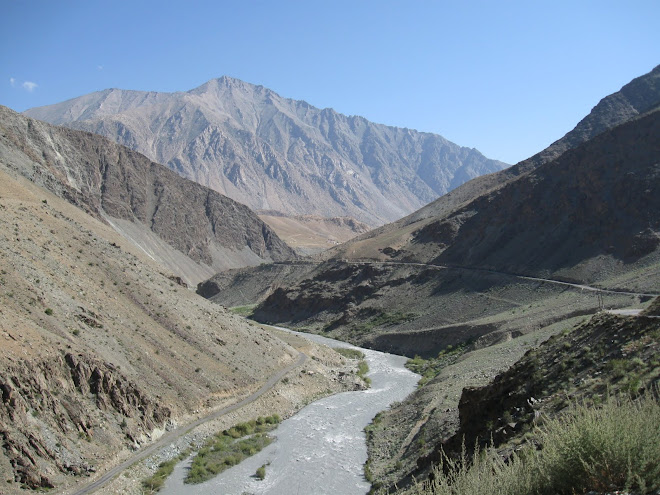 Climbing out of the valley towards Mulbech.