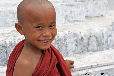 [Young-monk_Kyaukme.jpg]