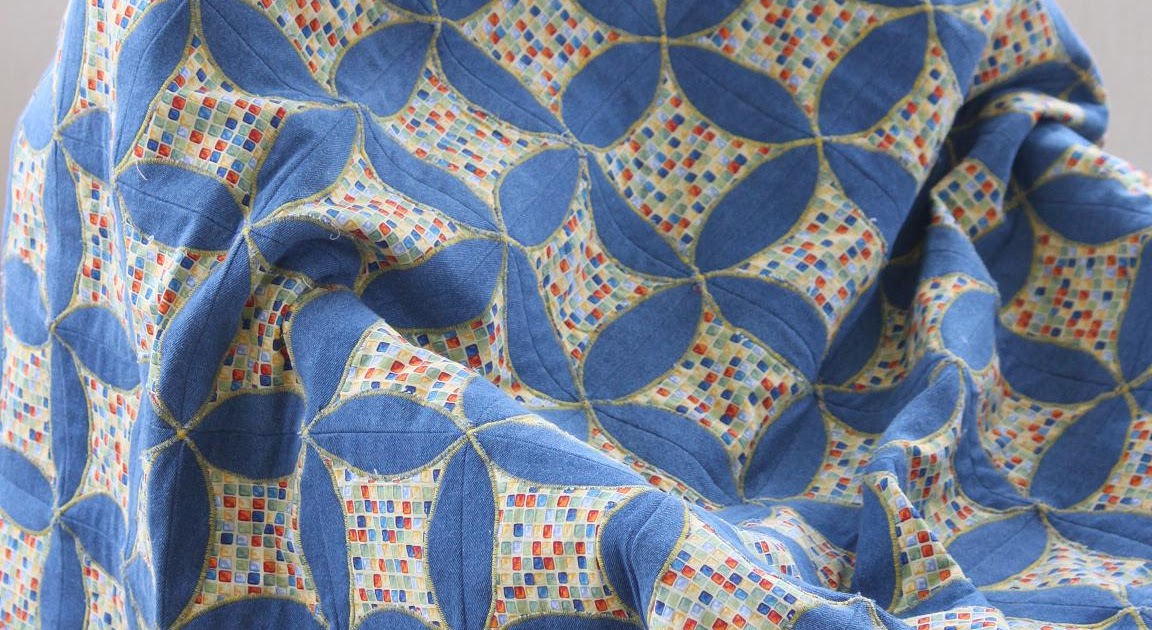 The Invisible Piper Denim Circle Quilt