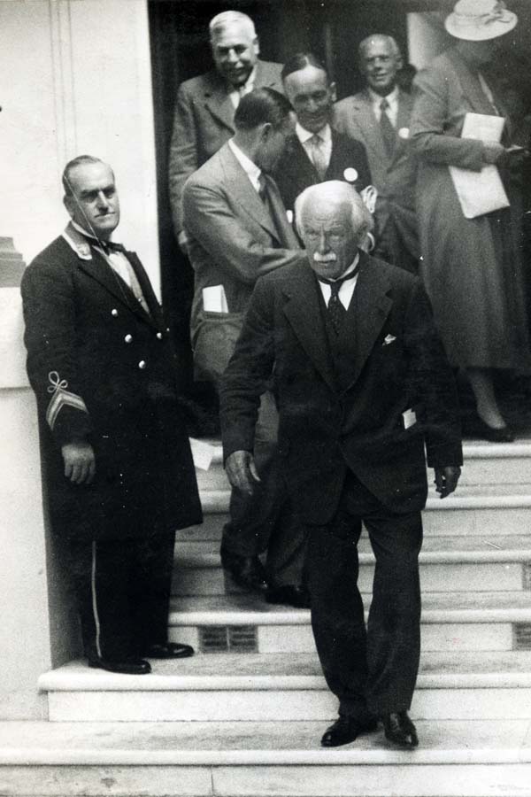 [Untitled-14+EM.jpg]