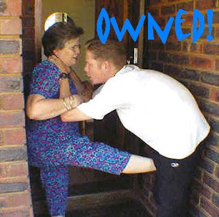 http://4.bp.blogspot.com/_6600pw9fcNI/SeFRUjTW1VI/AAAAAAAAAQQ/YtWgeZLUDwE/s320/granny-owned.jpg