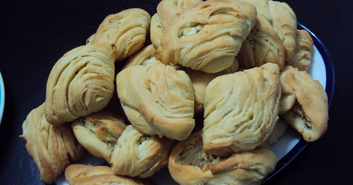 YEMEK PERISI BADEM BÖREK