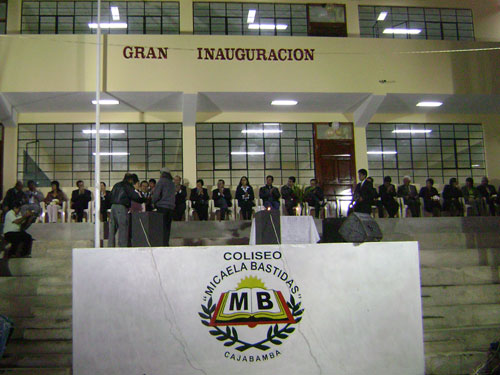 Inauguran modernos ambientes del colegio Micaela Bastidas de Cajabamba