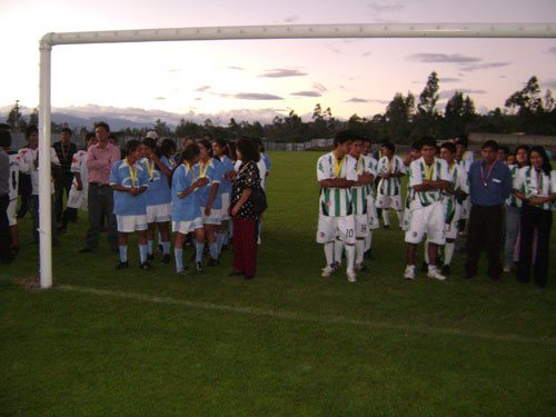 Parubamba y Quingray Cruz ganadores del campeonato de Fútbol Intercaseríos 2009