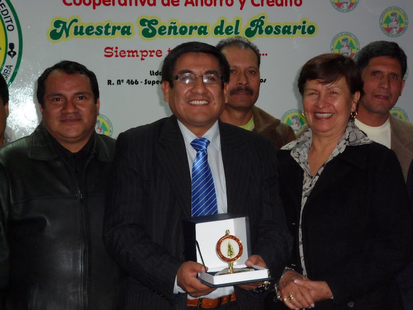 La Universidad Esan premia al cajabambino Percy Escobedo