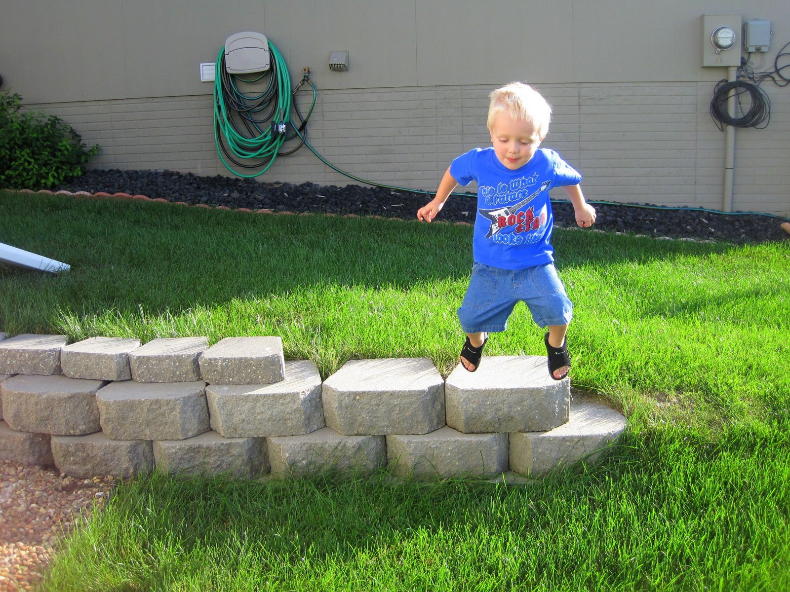 [Summer+2009+016.JPG]