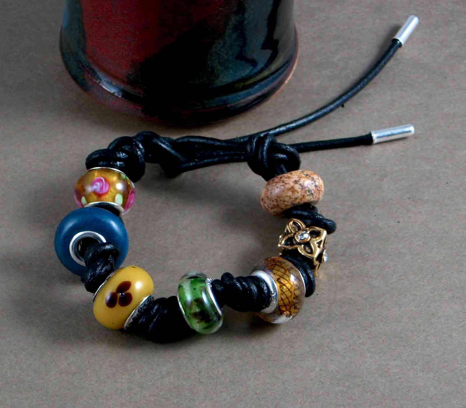 GahooleTree Designs How to tie your Pandora Lariat