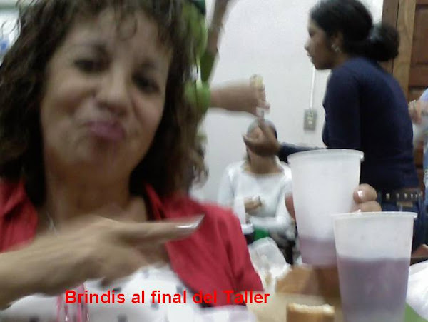 Brindis al final del Taller