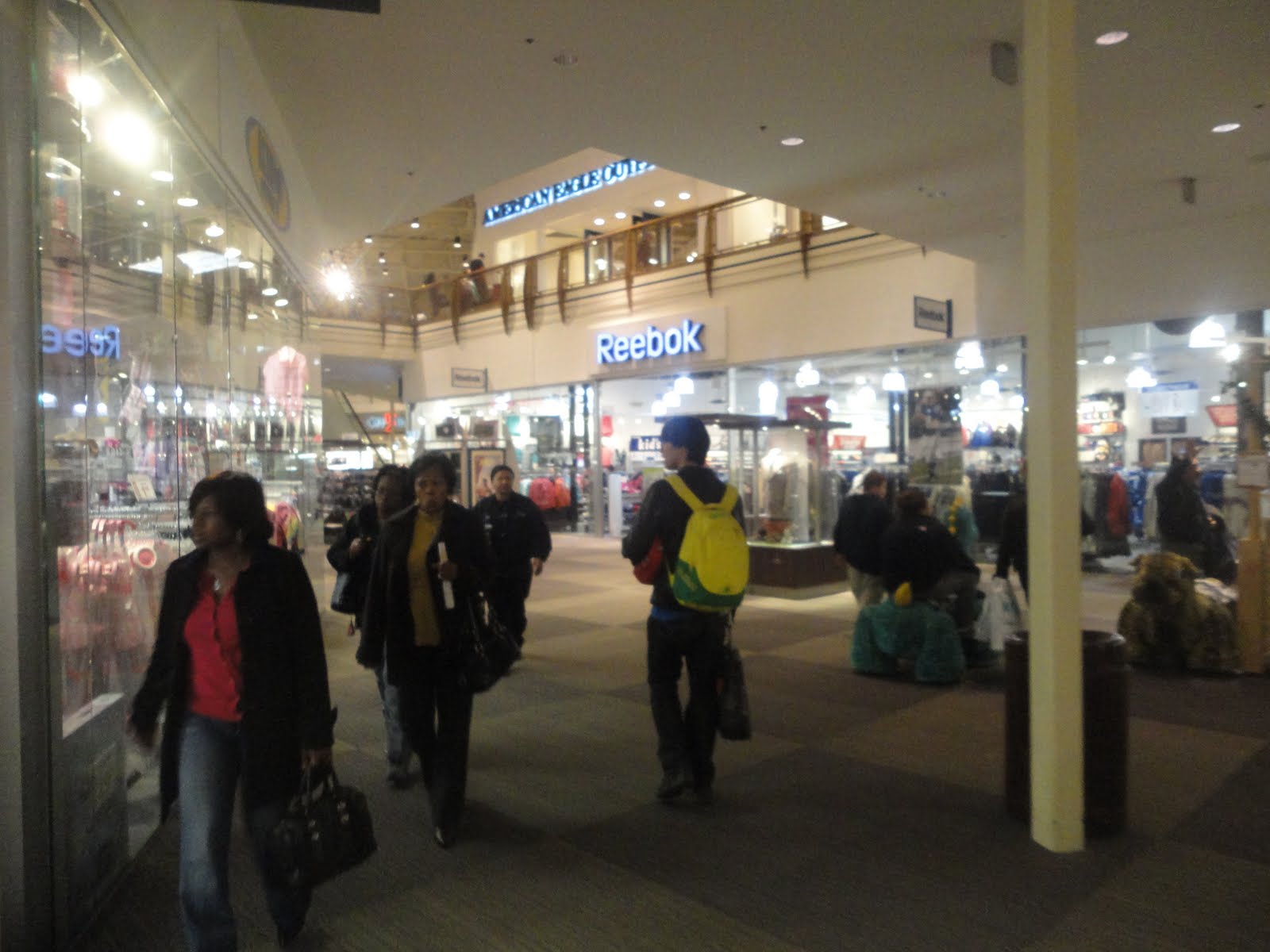 jersey gardens nike outlet