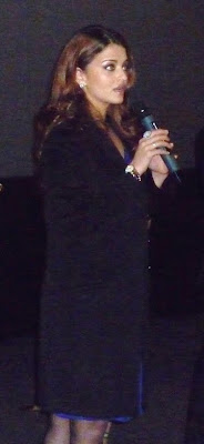 Aishwarya and Abhishek Bachchan Robot Premiere In London