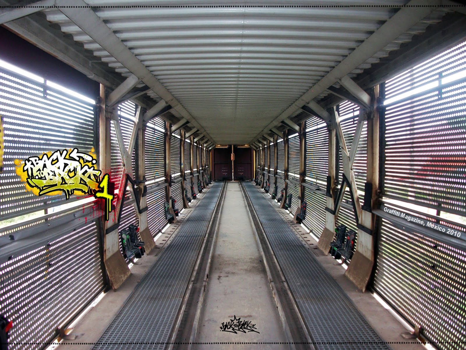http://4.bp.blogspot.com/_6BAS2yJYGCQ/TKoM99vckMI/AAAAAAAACNA/WdyNXiHnVGs/s1600/BacktoBack+WALLPAPER+2.jpg