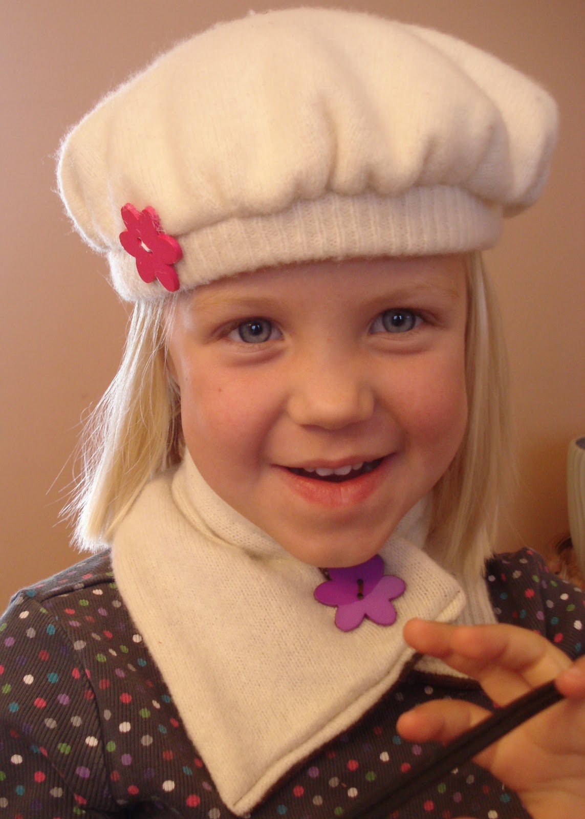 Sweet Pea & JoJo Raspberry Beret a tutorial