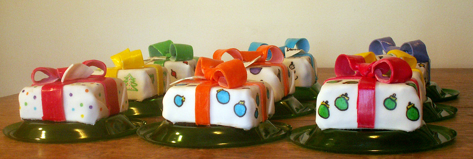 [paradeofpresents.jpg]