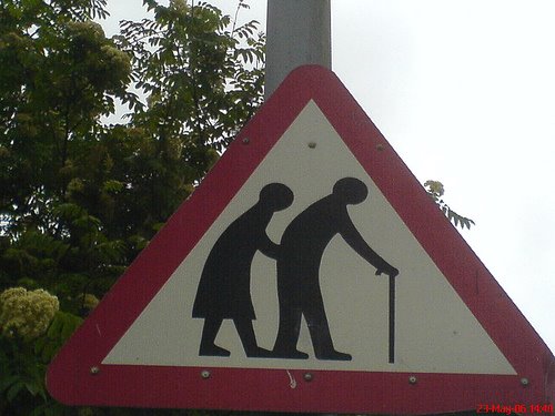 [old+people+sign.jpg]