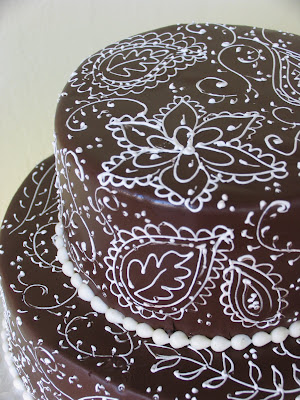 Henna Cake Design