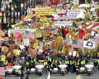Demonstrators included many families that brought young children to the march. There were also many high school students and young people. (Photo: J. David Ake / AP)