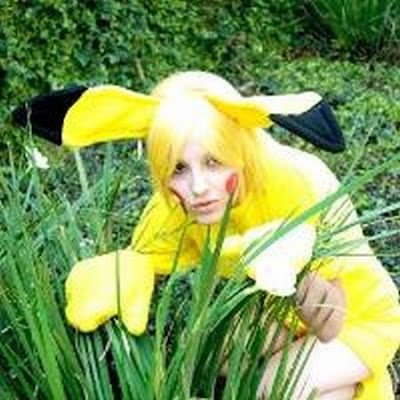 http://4.bp.blogspot.com/_6I27LgG9bck/SvGIfOrkJgI/AAAAAAAAPVs/SDHt-vtlpEw/s400/Cute_Cosplay_Pikachu_16.jpg