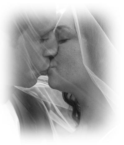 couple kissing in the rain