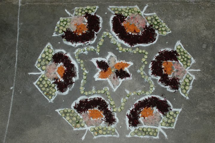 [rangoli4.JPG]