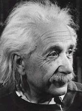 Fotografía y biografía de Albert Einstein