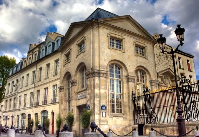 [926501_com_parisameri.jpg]