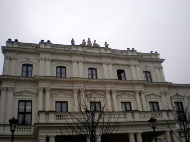[PB270048.jpg]